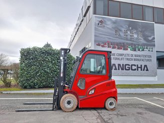Four wheel front forklift Hangcha A4W25