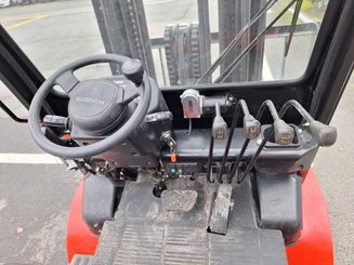 Four wheel front forklift Hangcha A4W35 - 9