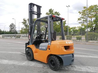 Four wheel front forklift Toyota 627FDF25 - 4