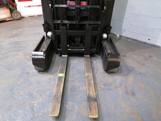 Reach truck Caterpillar NR16N