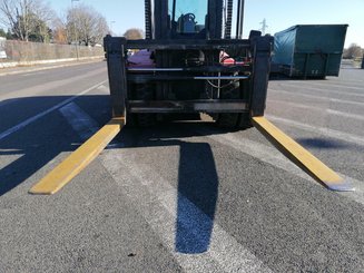 Four wheel front forklift Linde H160D-1200 - 4