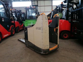 Pedestrian pallet truck Crown WT3040 - 4