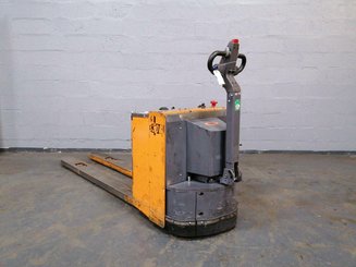 Pedestrian pallet truck OMG 330K - 2