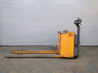 Pedestrian pallet truck OMG 330K - 1