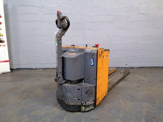 Pedestrian pallet truck OMG 330K - 4