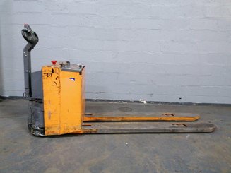 Pedestrian pallet truck OMG 330K - 5