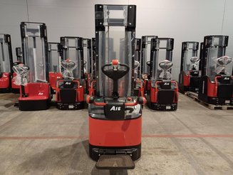 Stacker truck with folding platform Hangcha CDD16-AZ3S