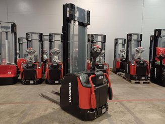 Stacker truck with folding platform Hangcha CDD16-AZ3S