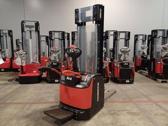 Stacker truck with folding platform Hangcha CDD16-AZ3S