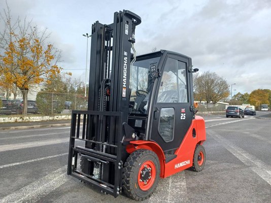 Four wheel front forklift Hangcha XF25G - 1