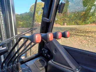 Four wheel front forklift Hangcha XF30G - 9