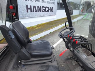 Four wheel front forklift Hangcha XF35G - 2