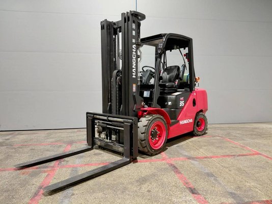 Four wheel front forklift Hangcha XF35G - 1