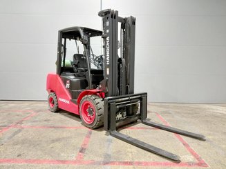Four wheel front forklift Hangcha XF35G - 1