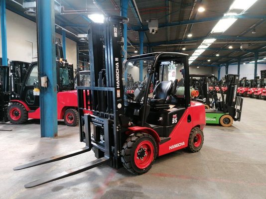Four wheel front forklift Hangcha XF35G - 1