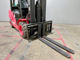 Four wheel front forklift Hangcha XF35G - 7