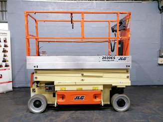 Scissor lift platform JLG 2030ES