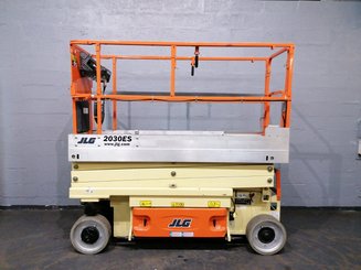 Scissor lift platform JLG 2030ES