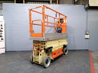 Scissor lift platform JLG 2030ES - 4