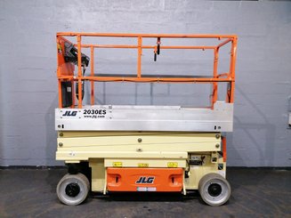 Scissor lift platform JLG 2030ES - 1