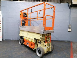 Scissor lift platform JLG 2030ES - 2