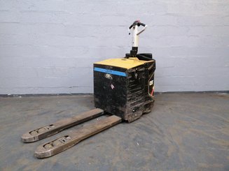 Stand-on pallet truck Caterpillar NPV20N2 - 6
