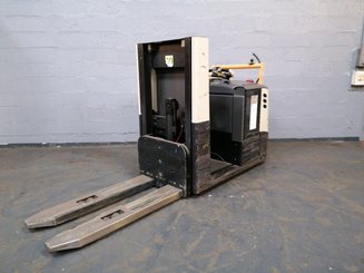 Low-level order picker Crown GPC3045 - 1