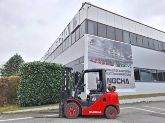 Four wheel front forklift Hangcha XF25G