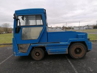 Industrial tractor Charlatte T135 - 2