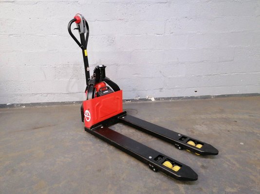 Pedestrian pallet truck EP EPT12-EZ PRO - 1