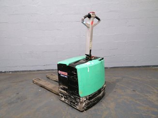 Pedestrian pallet truck Caterpillar NPP20M