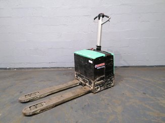 Pedestrian pallet truck Caterpillar NPP20M