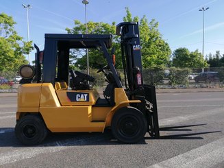 Four wheel front forklift Caterpillar GP40KL