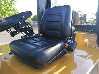Four wheel front forklift Caterpillar GP40KL