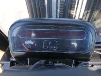 Four wheel front forklift Caterpillar GP40KL