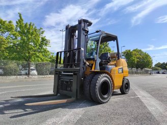 Four wheel front forklift Caterpillar GP40N - 1