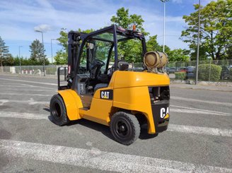 Four wheel front forklift Caterpillar GP40N