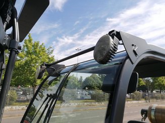 Four wheel front forklift Caterpillar GP40N