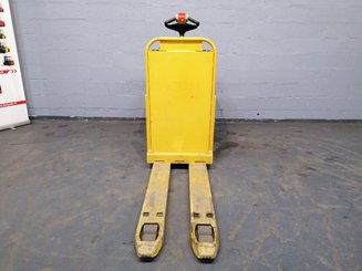 Low-level order picker Yale MO20 - 4