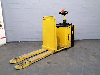 Low-level order picker Yale MO20 - 3