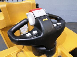 Low-level order picker Yale MO10L