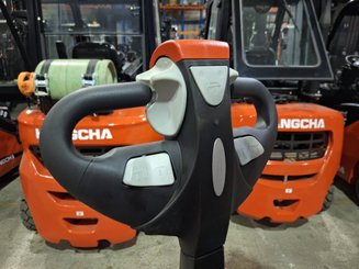 Stacker truck with folding platform Hangcha CDD16-AZ3S