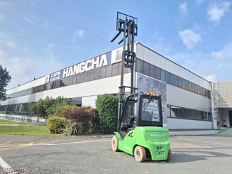 Four wheel front forklift Hangcha XC30i - 9