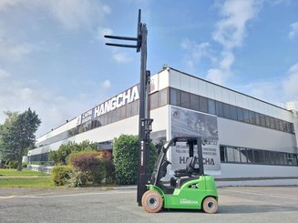 Four wheel front forklift Hangcha XC30i