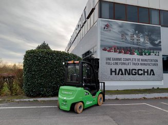 Four wheel front forklift Hangcha XC30i - 4