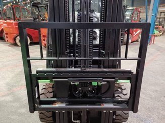 Four wheel front forklift Hangcha XC18 - 2