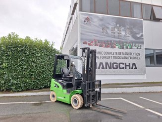 Four wheel front forklift Hangcha XC18i