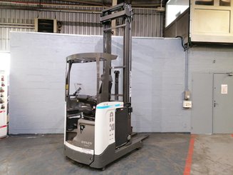 Reach truck UniCarriers COMPACT UND140 - 4