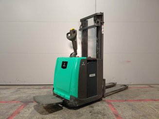 Stacker truck with folding platform Mitsubishi SBV12P - 4