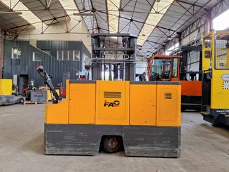 Multi-directional pallet stacker FAC 4VR 2510